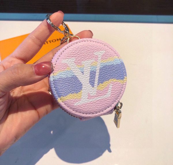 Best Quality Keychains LV 061