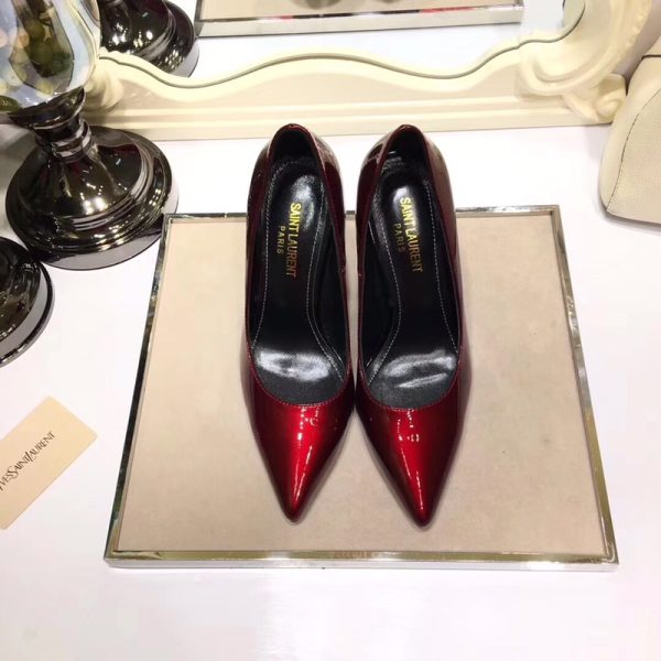 OPYUM PUMPS IN PATENT LEATHER