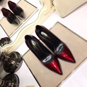 OPYUM PUMPS IN PATENT LEATHER