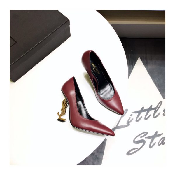 OPYUM PUMPS IN PATENT LEATHER