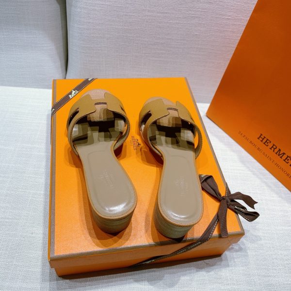 HM Oran Sandal