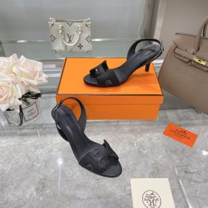 HM Classic Simple Sandal