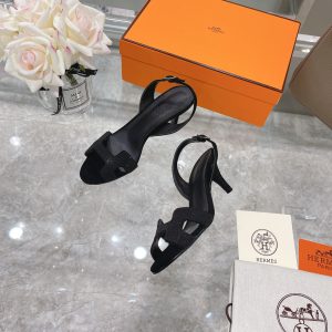 HM Classic Simple Sandal