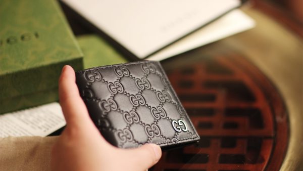 GG Signature wallet