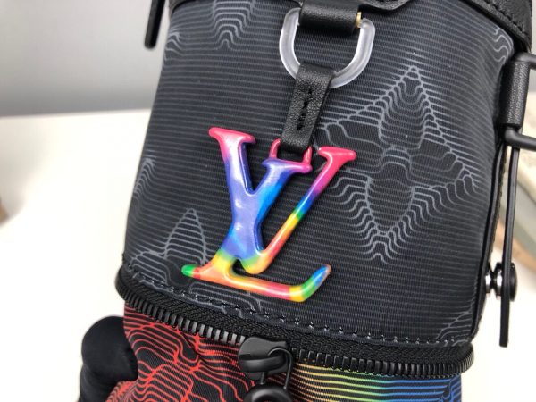 LV CIRCLE BAG