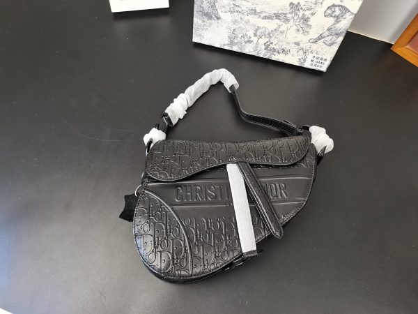 DR Men’s Saddle Bag