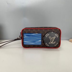 LV POCHETTE VOLGA