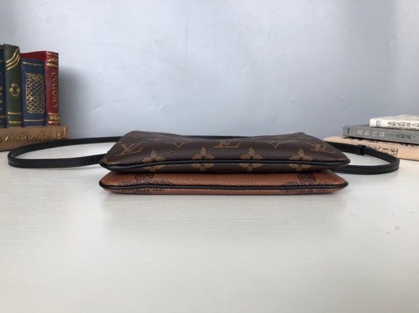 DOUBLE ZIP POCHETTE