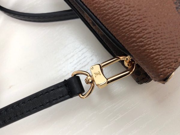 DOUBLE ZIP POCHETTE