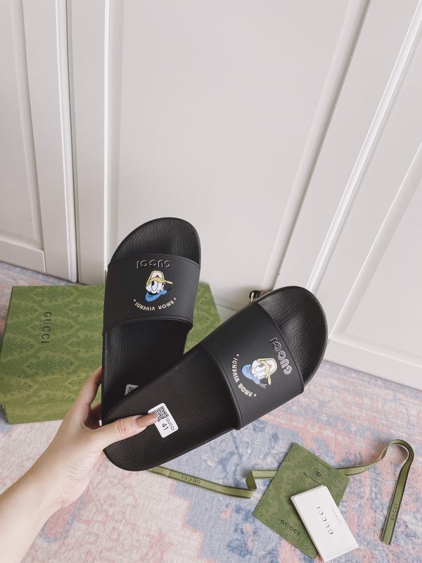 GG SLIPPERS 26