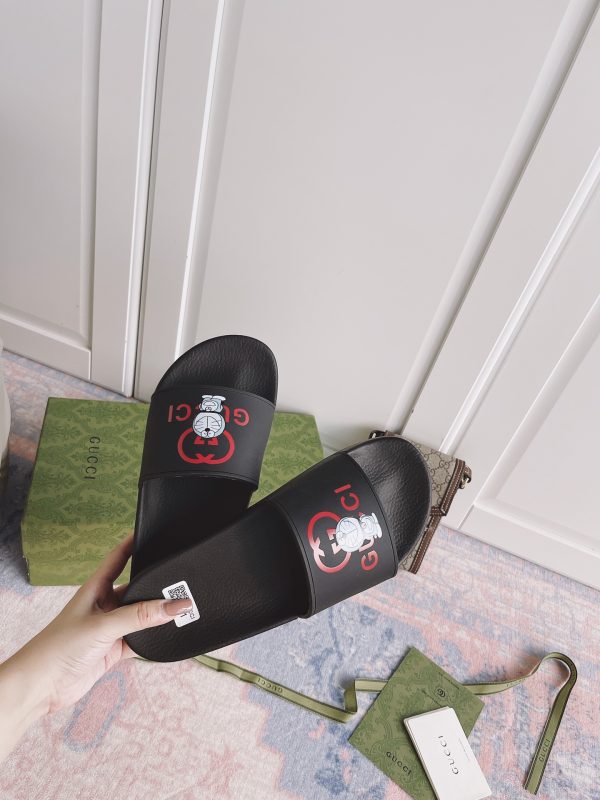 GG SLIPPERS 31