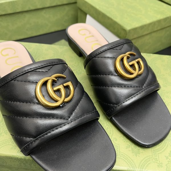 GG SLIPPERS 57