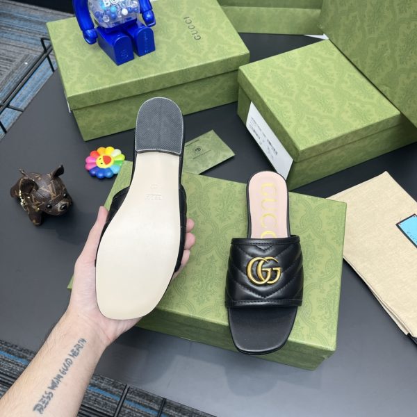 GG SLIPPERS 57