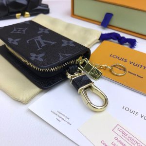 Best Quality Keychains LV 064