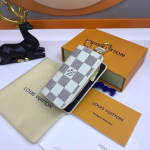 Best Quality Keychains LV 067