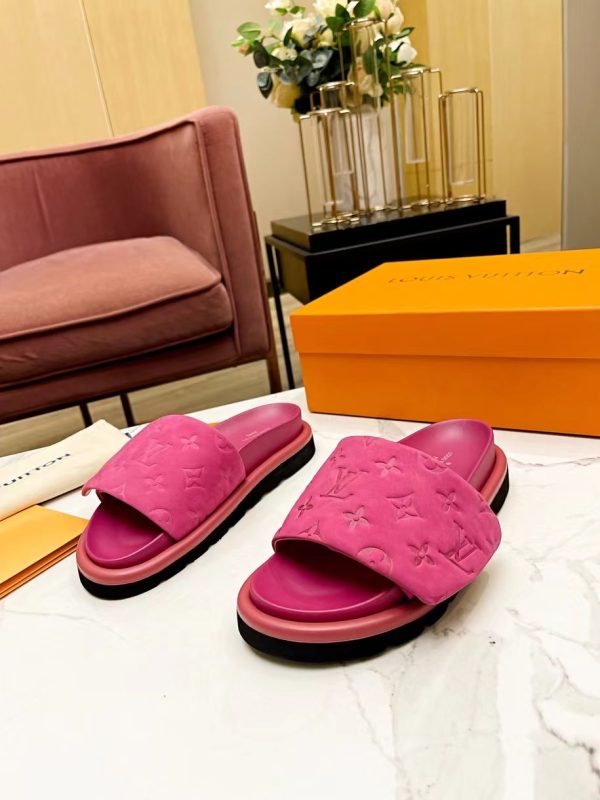 LV Slippers in Pink