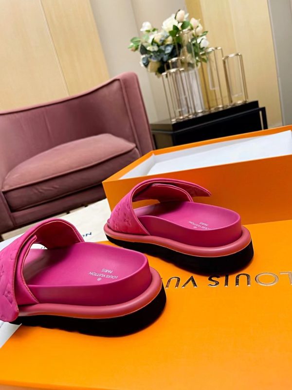 LV Slippers in Pink