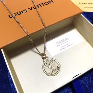 Best Quality Necklace LV 026