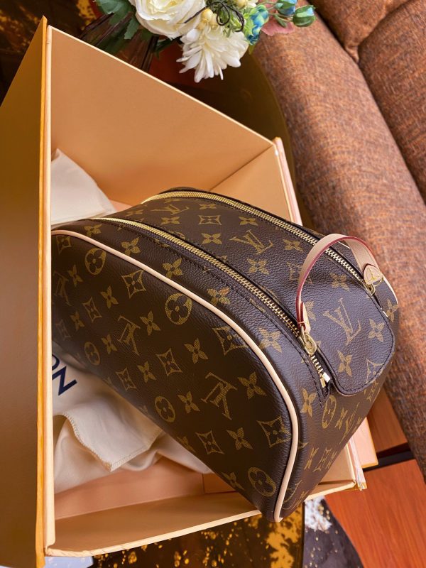 LV King Size Toiletry Bag