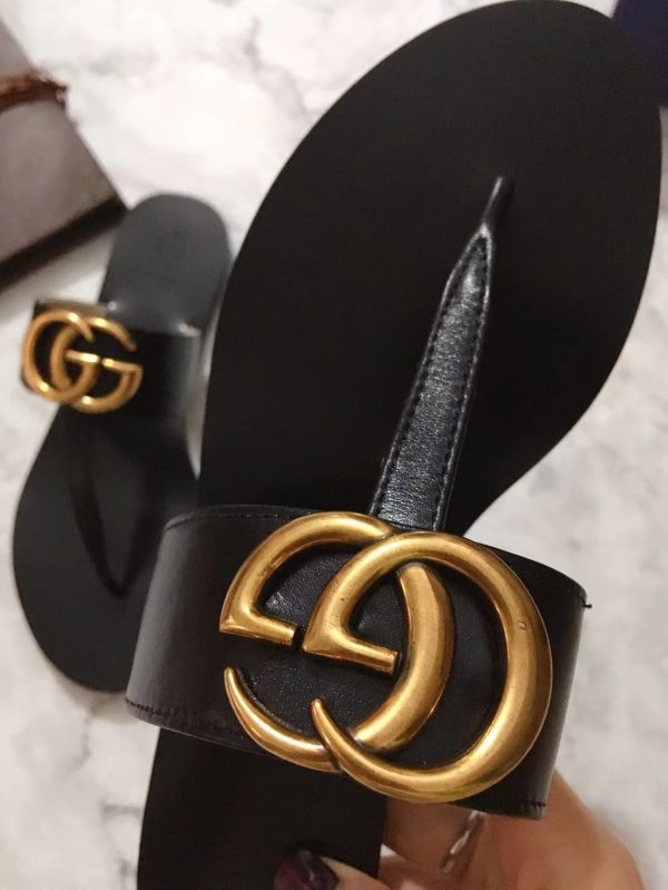 Leather thong sandal with Double G