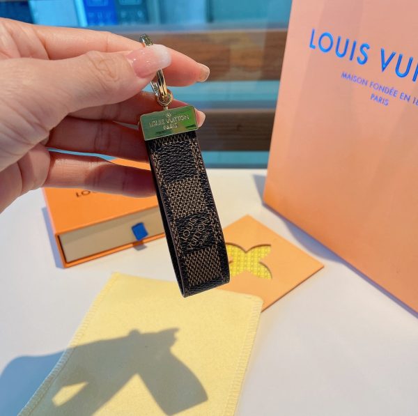 Best Quality Keychains LV 032