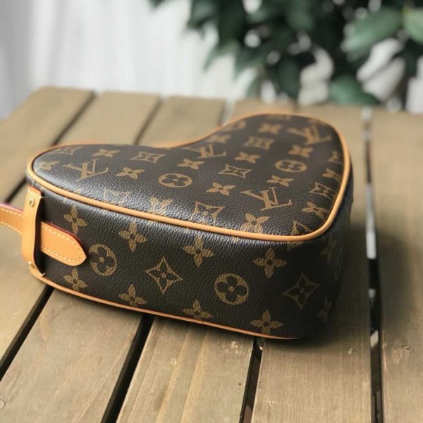 LV Game On Cœur Bag