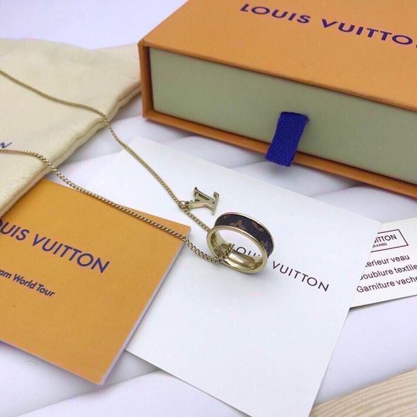 Best Quality Necklace LV 001