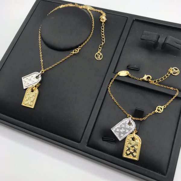 Best Quality Necklace LV 029