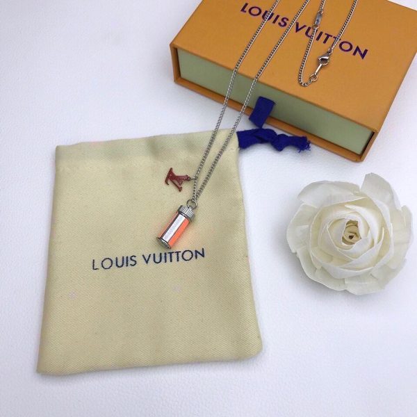 Best Quality Necklace LV 004