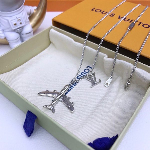 Best Quality Necklace LV 013