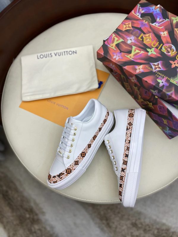 LV FLAT BOTTOM SHOES