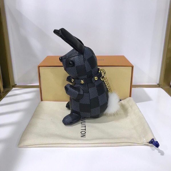 Best Quality Keychains LV 050