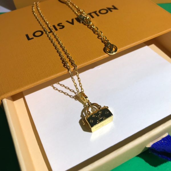 Best Quality Necklace LV 027