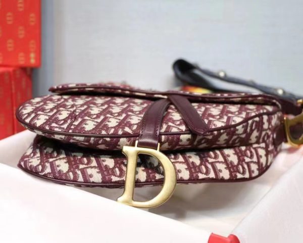 DR saddle bag in red