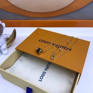 Best Quality Necklace LV 024