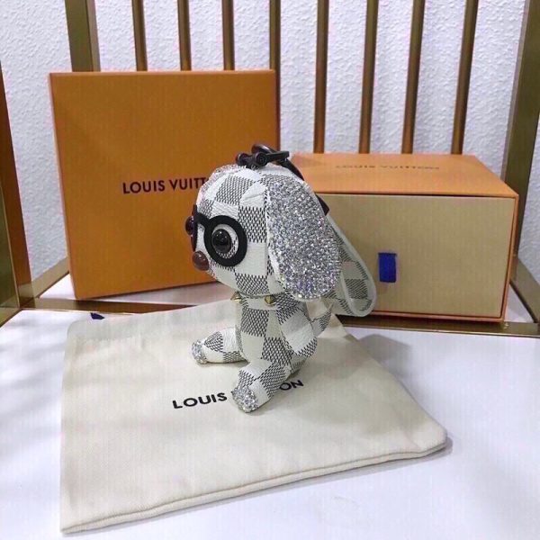 Best Quality Keychains LV 045