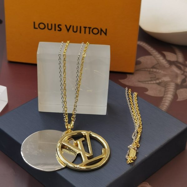 Best Quality Necklace LV 030