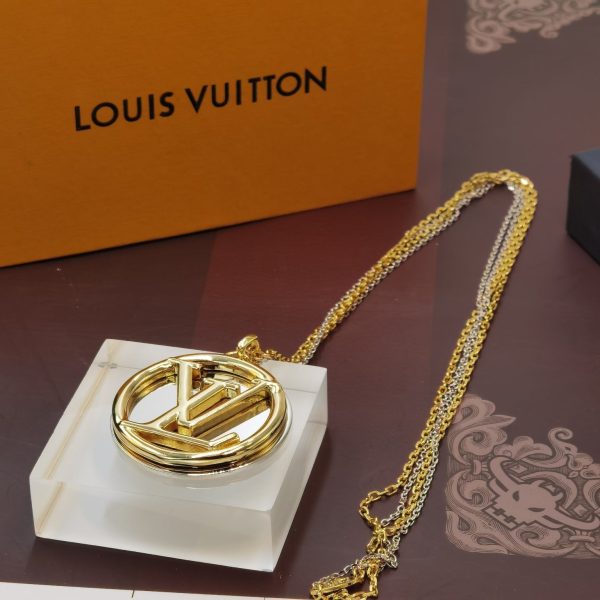 Best Quality Necklace LV 030