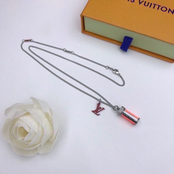 Best Quality Necklace LV 004