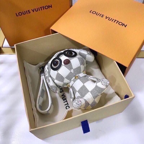 Best Quality Keychains LV 045