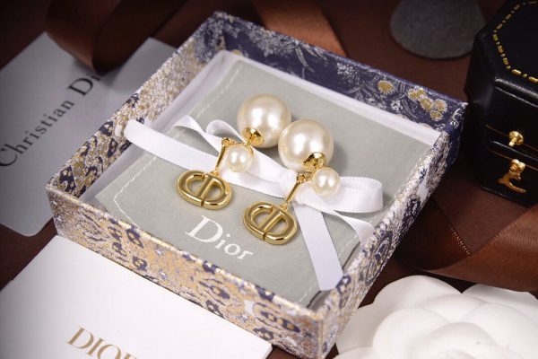 Best Quality Earring DR 017