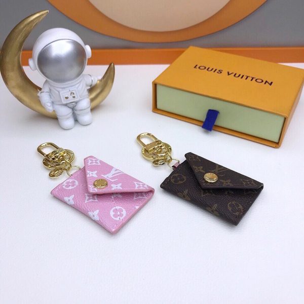 Best Quality Keychains LV 068