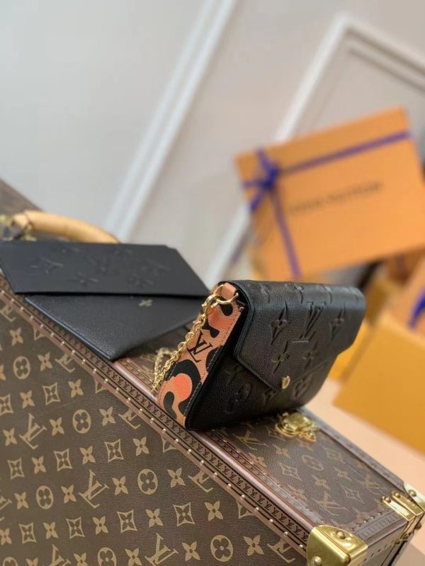 LV Félicie Pochette M80679