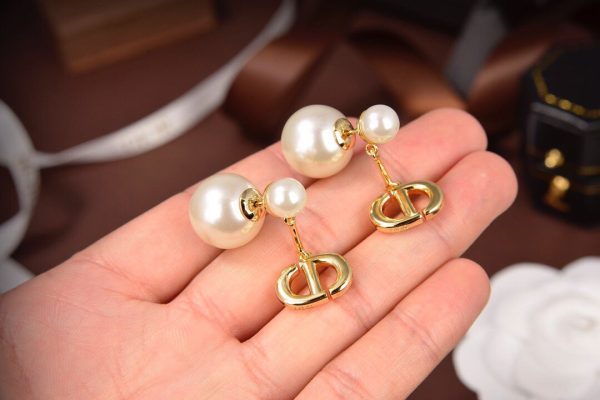 Best Quality Earring DR 017