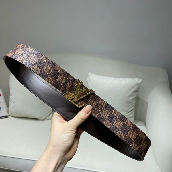 LV MONOGRAM