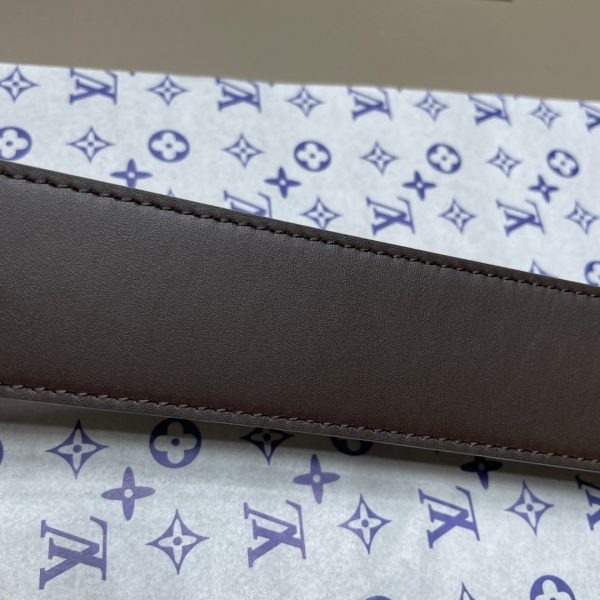 LV MONOGRAM