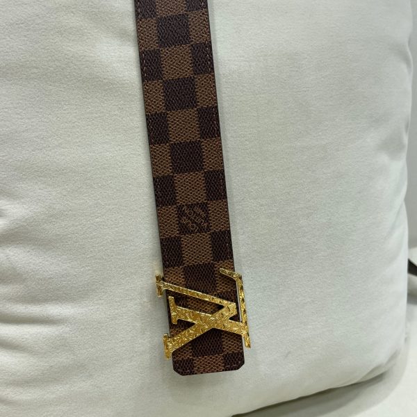 LV MONOGRAM