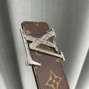 LV MONOGRAM