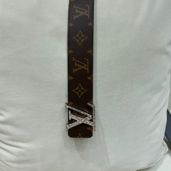 LV MONOGRAM