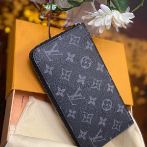 LV Monogram WALLET